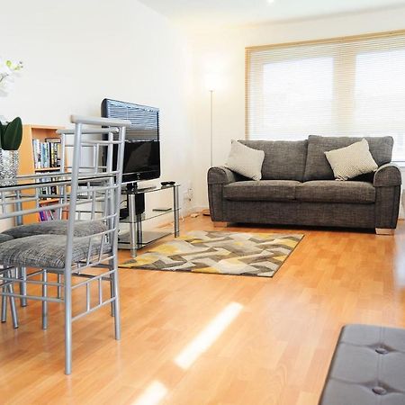 New Glasgow Family Home - Private Parking Ngoại thất bức ảnh