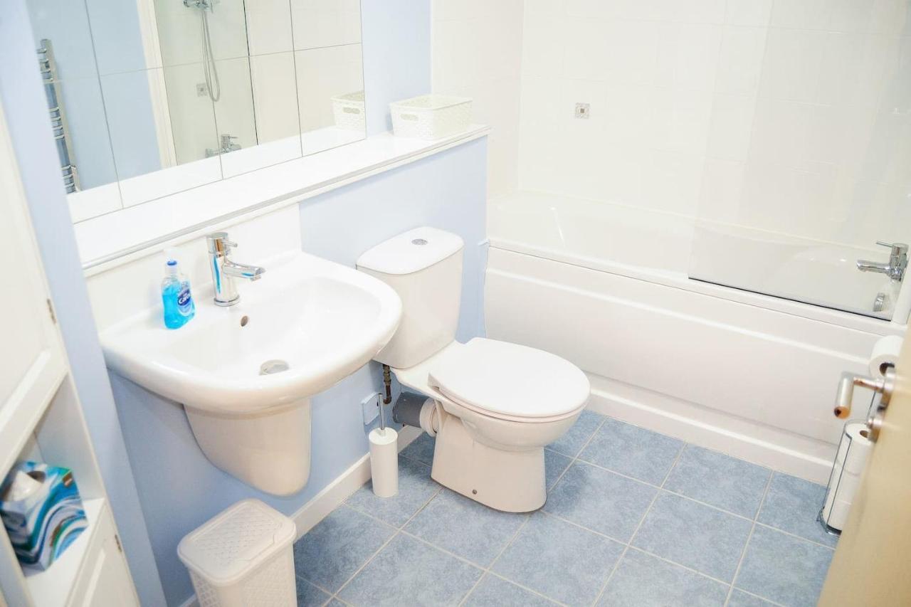 New Glasgow Family Home - Private Parking Ngoại thất bức ảnh